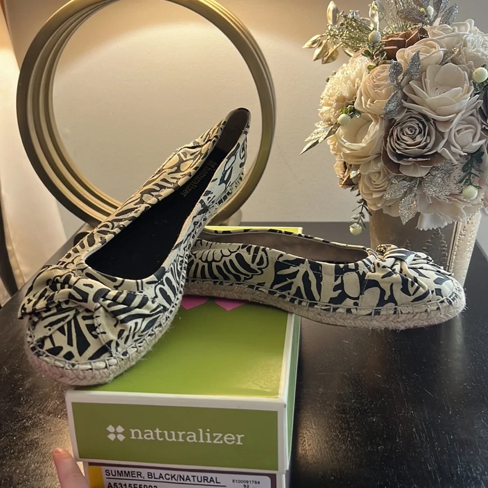 NWT Naturalizer slip on